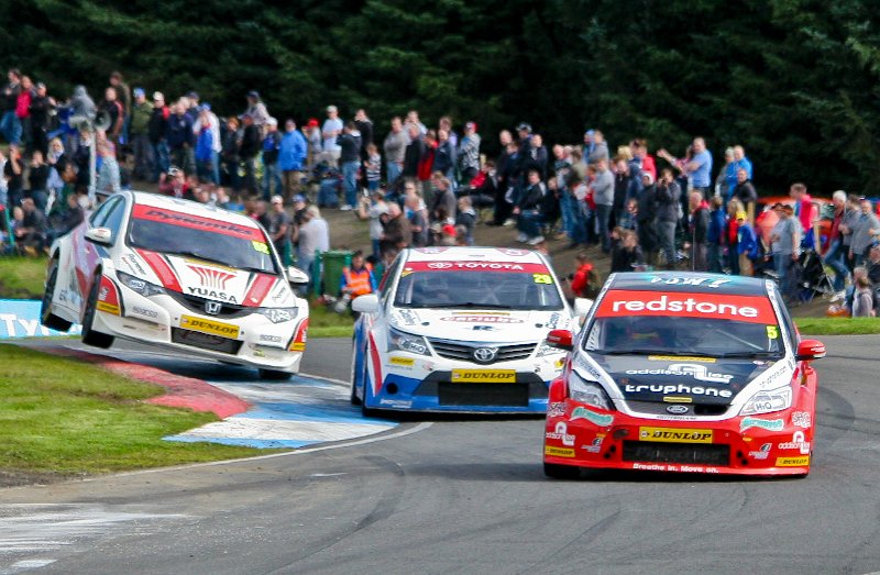 BTCC_races_Knockhill_August_26th_2012 (46).jpg